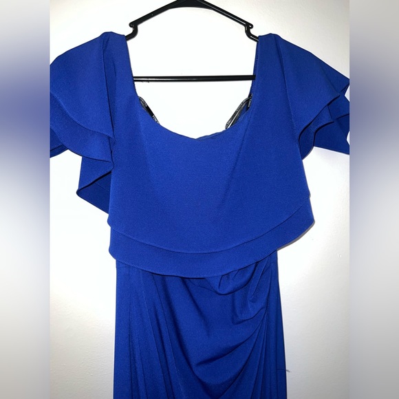 Elegant dress for prom or events . - Picture 3 of 3